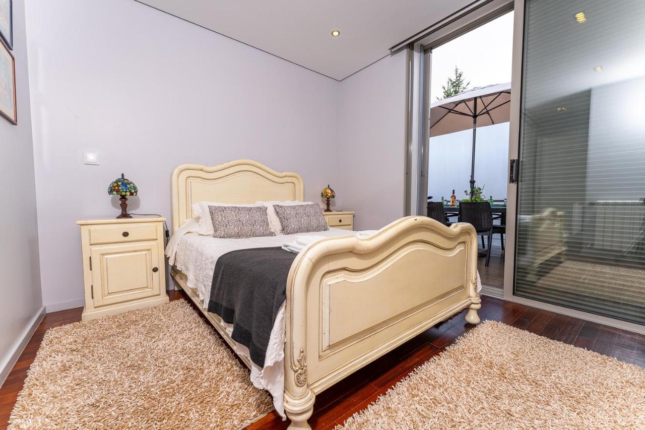 Golf Course - Luxurious Flat T3 - Ponte De Lima Apartment Luaran gambar