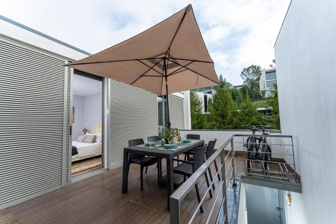 Golf Course - Luxurious Flat T3 - Ponte De Lima Apartment Luaran gambar